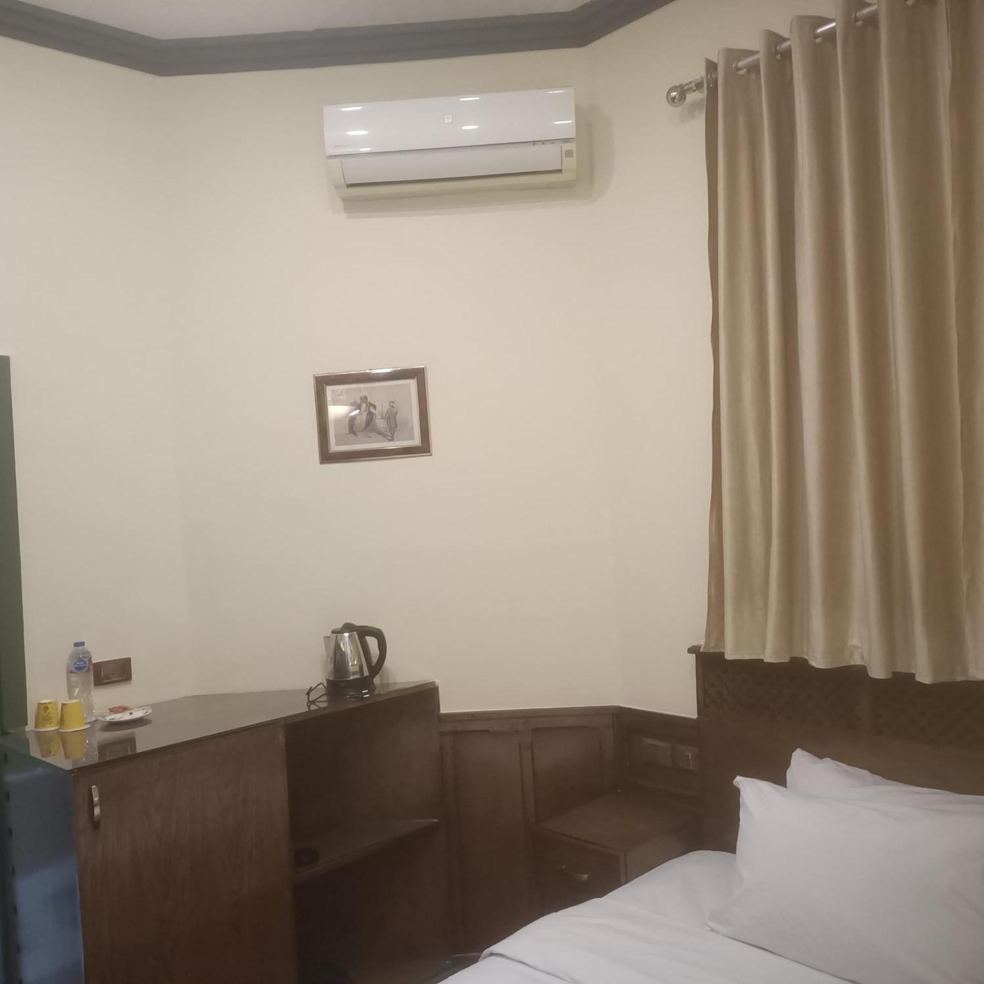 Carlton Downtown Cairo Hotell Exteriör bild